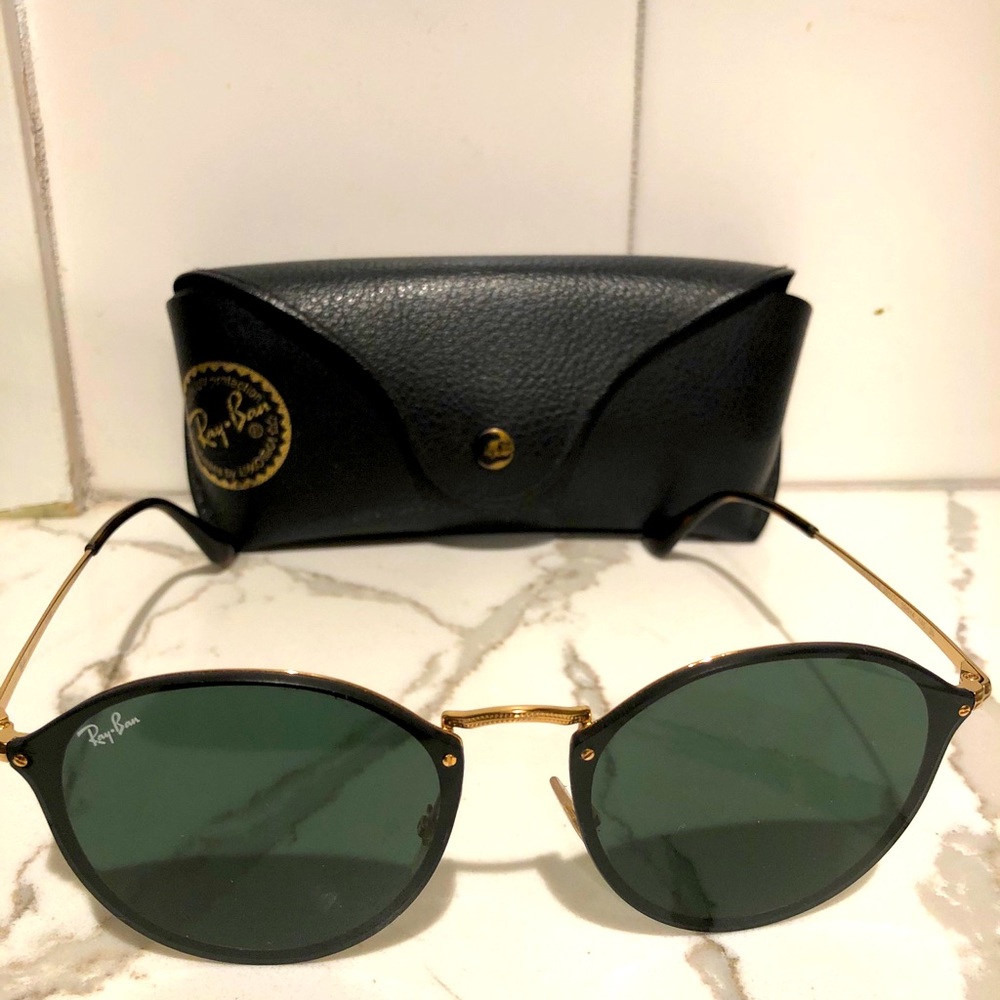 -Black Ray Bans RB3574 Womens